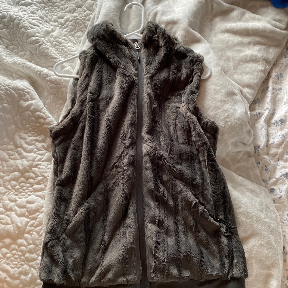 North face vest